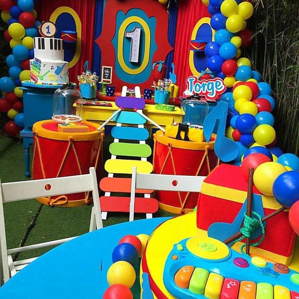 Music themed birthday decorations